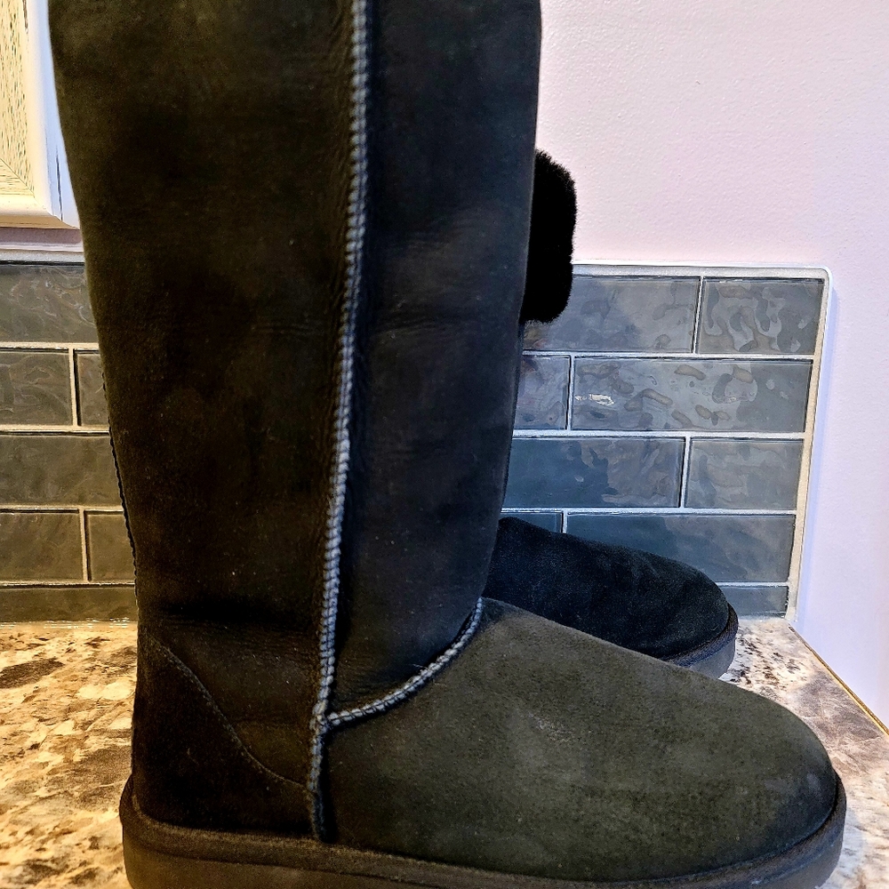 NWOT- UGG® Classic Tall II Suede Water-Repellent Boots